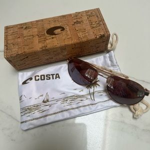 Costa rose gold aviators sunglass